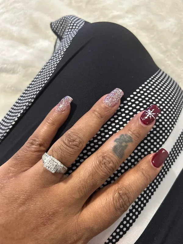 LUXE Nails & Spa — Nail salon in Westminster